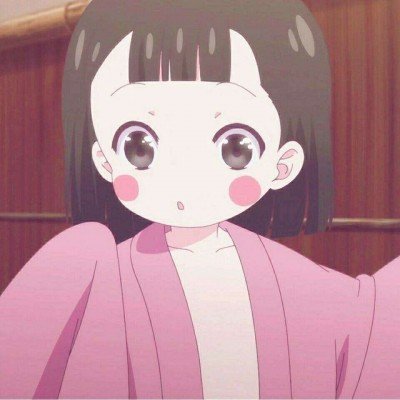 男子从背后加速冲撞女孩倒地后逃走